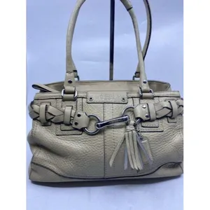 coach medium beige leather shoulder bag thumbnail 2