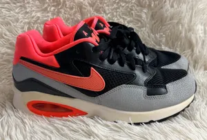 Nike Air Max ST International Women’s Size 7.5 Running Shoes #705003-003 thumbnail 1