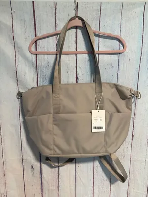 NWT Everlane The Renew Transit 3- Way Tote thumbnail 9