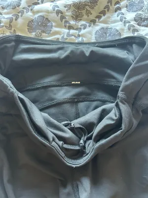 Lululemon Black Performance Leggings thumbnail 3
