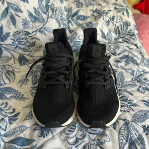 Women’s Adidas Ultraboost thumbnail 6