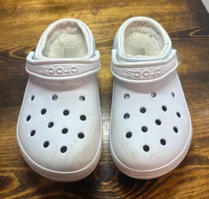 Crocs Light Blue Fur‎ Lined Clogs Size 7 thumbnail 1