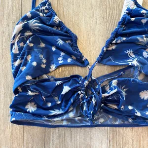 Womens NWT Urban Outfitters Out From Under Blue Criss Cross Cropped Top - L thumbnail 4