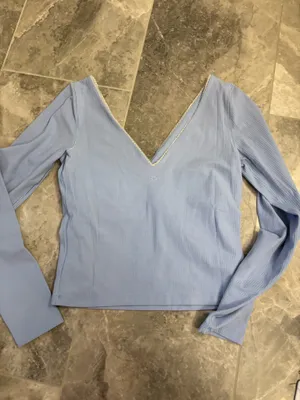 Aerie OFFLINE top thumbnail 2