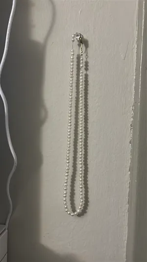 Pearl Necklace White thumbnail 3