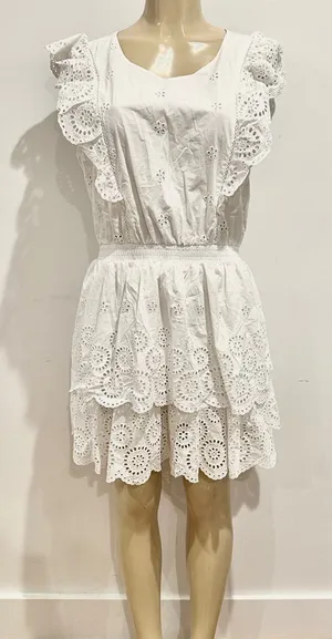 New Steve Madden Eyelet Ruffle Dress Sz L White Elastic Waist Cotton NWT thumbnail 1