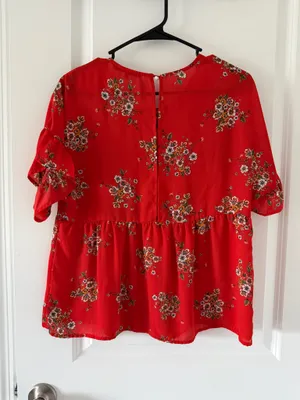 Daisy Red Floral Short Sleeve Peplum Top thumbnail 3