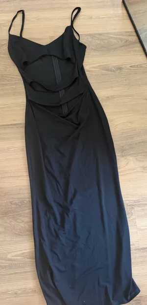 Cut Out Maxi Dress Black thumbnail 2