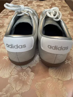 Adidas Women's Grand Court Lo Shoes - Silver Metallic/White/Gum Size 9.5 Sneaker thumbnail 3