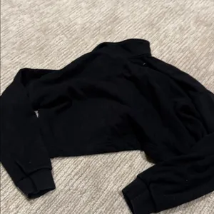 Mono B Black Cropped Top Size M thumbnail 3