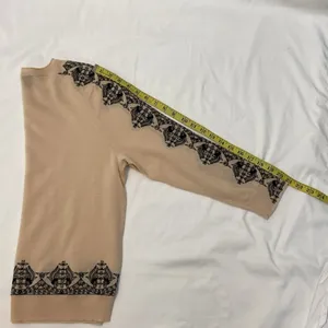 J Crew Women’s,Peach Cream/Black Marino Wool,Embroidered Sweater.Size-Small. thumbnail 7