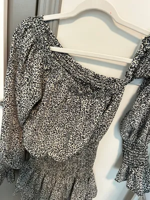 Dress thumbnail 6