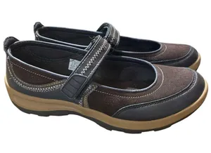 Lands End Mary Jane’s size 8 1/2 leather thumbnail 2