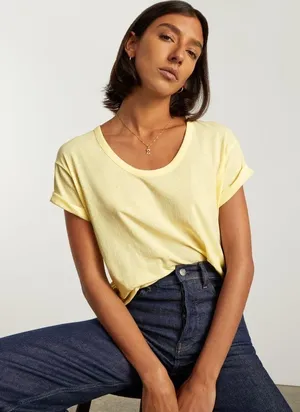 Everlane Air Scoop-Neck Tee in Pastel Yellow thumbnail 1