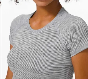 Lululemon Swiftly tech 2.0 short sleeve size 8 thumbnail 3