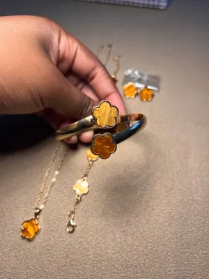Gold & Brown Clover Flower Jewelry Set - Necklace, Bracelet, Ring, Earrings thumbnail 5