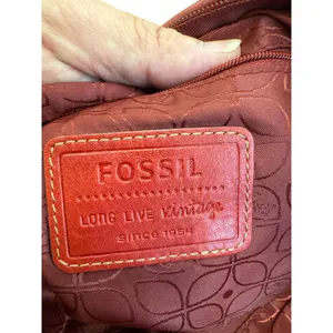 Fossil Vintage Womans Red Leather Handbag Clutch With Dual Handles SKU8148 thumbnail 14