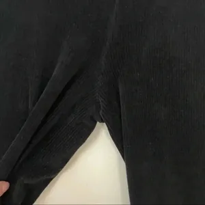 Vince black soft velvet corduroy pants Size Small thumbnail 8