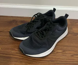 New Balance Blue Fresh Foam Arishi V4 Running Sneakers Size 9.5 US thumbnail 2
