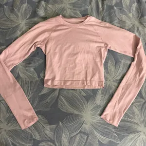 Lululemon Swiftly Tech Cropped Long Sleeve thumbnail 1