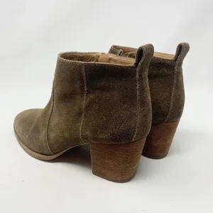 Madewell The Brenner Heel Boot in Tan‎ Suede thumbnail 8