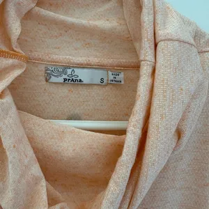 Prana Peach Heather Cowl Neck Hoodie Pullover Athleisure Yoga Top size S thumbnail 2