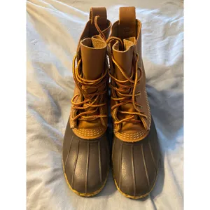 Women's 7M Bean Boots L.L.Bean Maine USA Rain Waterproof Duck Lace-Up Navy Tan thumbnail 2
