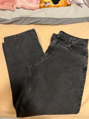 Pretty Little Thing Washed black high rise boyfriend jeans thumbnail 5