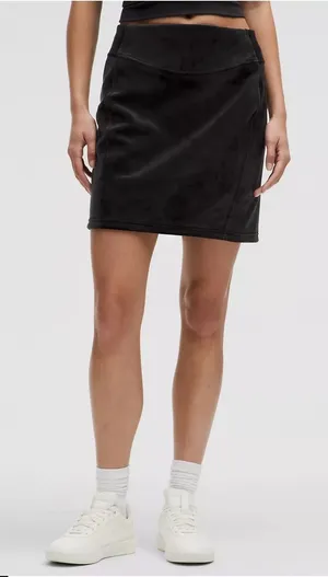 Lululemon Scuba High Rise Mini Skirt Womens M Black Velvet Velour Tennis Skort thumbnail 1