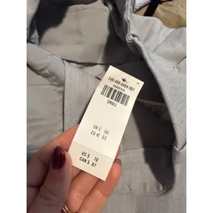 Abercrombie & Fitch Women Light Grey Tailored Pleated Shorts NWT Size S 149-440 thumbnail 4