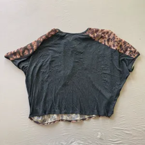 ZARA Leopard Print Flowy Blouse thumbnail 2