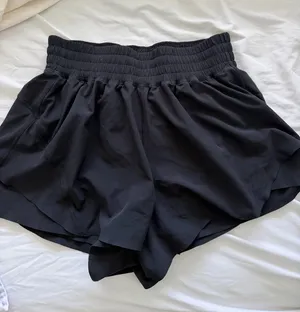 Lululemon shake it out shorts thumbnail 1