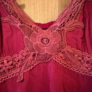 Miss Me Suede Strap Sleeveless Dress Lace At Bodice And Hem Rayon NWT Large thumbnail 4