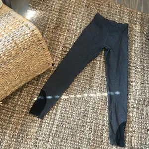 Beyond Yoga Grey High Waisted Yoga Leggings thumbnail 2