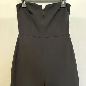 Lulu's Strapless Jumpsuit Size Medium Black Romper Staple Piece‎ Wide Leg NWT thumbnail 2