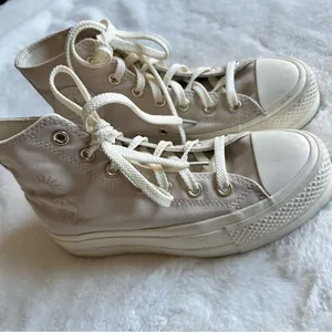Converse Desert Sand Festival Platform Sneakers Women’s Size 6.5 thumbnail 4