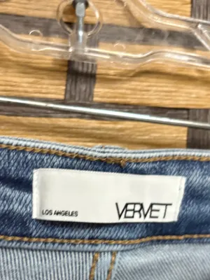 Vervet Valerie Bermuda Jean shorts size medium thumbnail 8