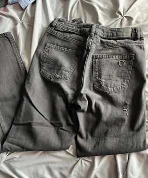 American Eagle Outfitters Mom Jean thumbnail 2