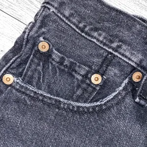 Levi’s 501 Button Fly Cut Off Jean Shorts Women’s Size Waist 25 Black thumbnail 2