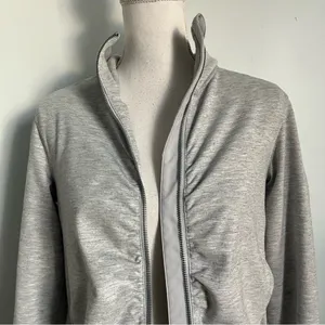 Lululemon • Gather Up Jacket Heathered Power Grey / Sea Salt thumbnail 7
