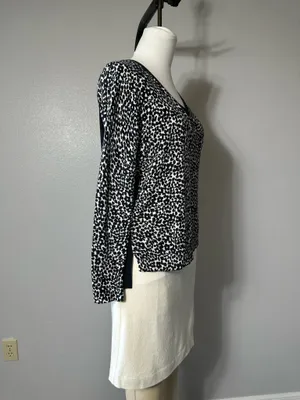 Ann Taylor Womens Blouse Size M Flowers Long Sleeve Lightweight Cotton Blend thumbnail 8