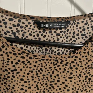 Shein Womens Animal Print / Polka Dot Shirt thumbnail 3