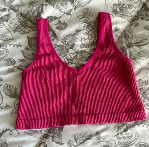 Seamless Two-Way Tank Top thumbnail 1
