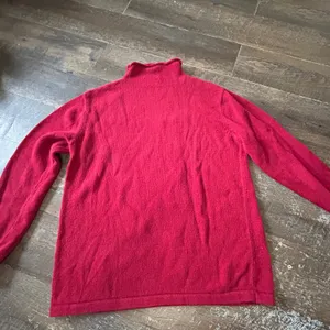 Coldwater Creek Red Holly Berry Embroidered Roll Neck Sweater Womens Large L thumbnail 6