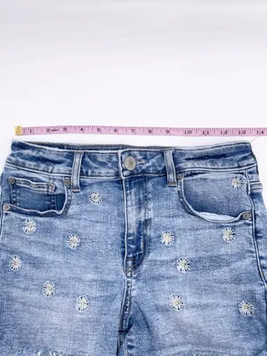 American Eagle Hi-Rise Shortie Size 4 Daisy Embroidered Denim Jean Shorts Cotton thumbnail 10