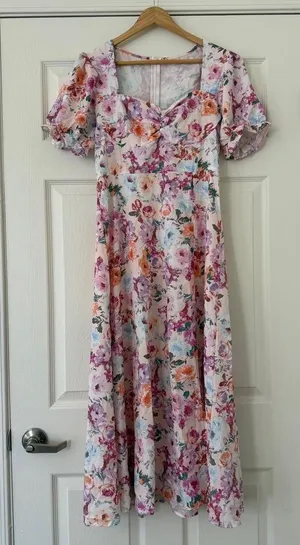 Floral Sweetheart Midi Dress size medium thumbnail 1