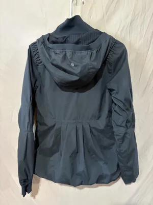 Lululemon black jacket thumbnail 3