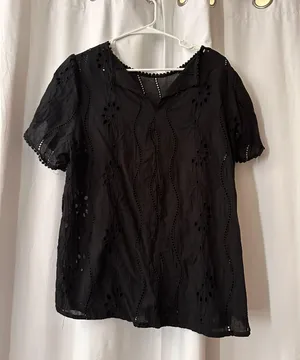 SheIn Black Top With Embroidery Cutouts thumbnail 1