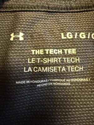 Under armour shirt  thumbnail 3