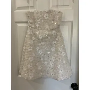 Anthropologie - white strapless floral beaded mini dress thumbnail 2